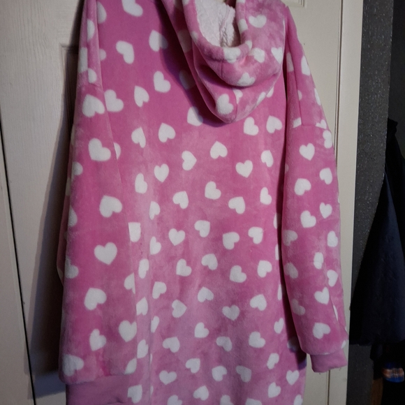 Women's Pink Heart Hooded Coat - Picture 3 of 4